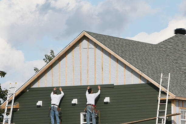 Professional Emergency Siding Repair technician working in Akron, OH